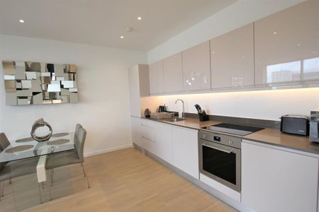 2 bedroom property to rent - Photo 5