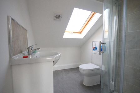 House share to rent - Photo 5