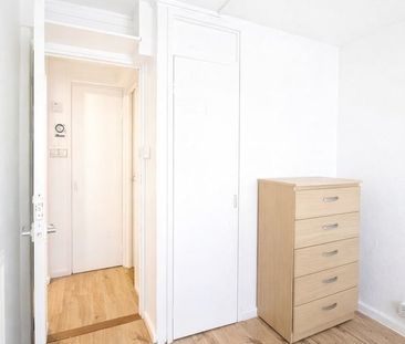 Room in a Shared House, London, SW11 - Photo 6