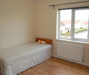 29d Inishowen Drive, Belfast, BT10 0EU - Photo 4