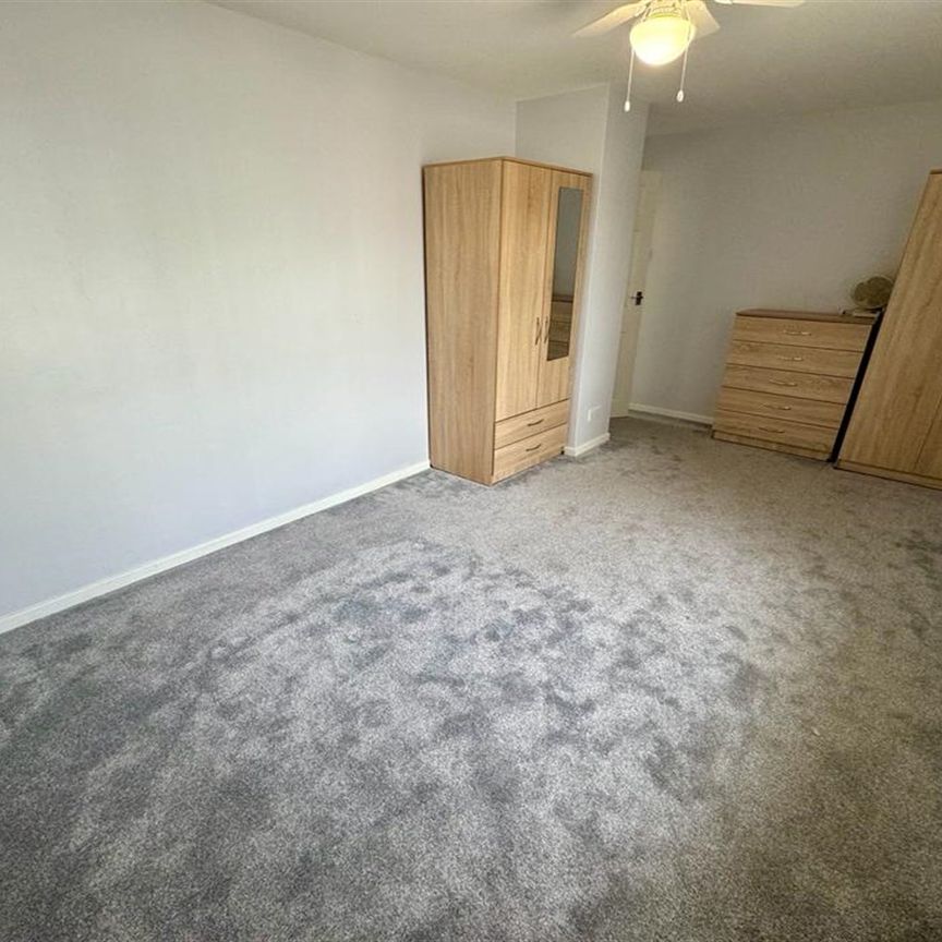 Colne Avenue, SO16 - Photo 1