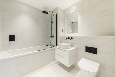 East Road, SW19, London - Photo 4