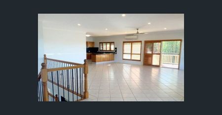 LARGE FAMILY HOME - your peaceful escape. - Photo 3