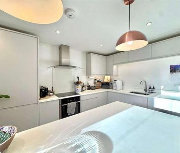 East Street, Farnham, Surrey, Surrey, GU9 - Photo 6