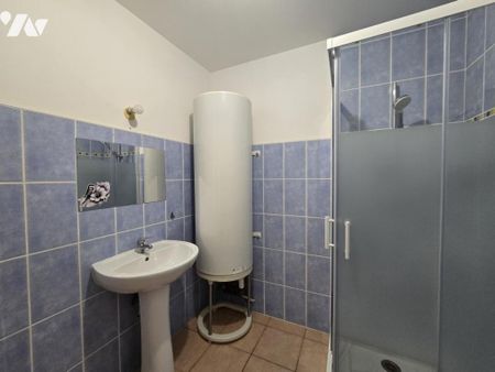 Appartement de type 2 avec grande terrasse courverte - Photo 4