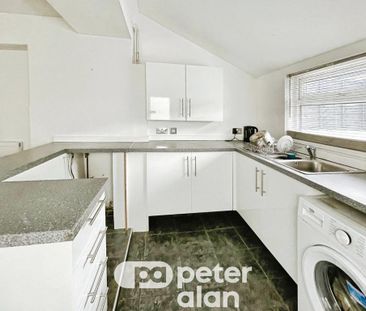 4 bedroom property to rent - Photo 4