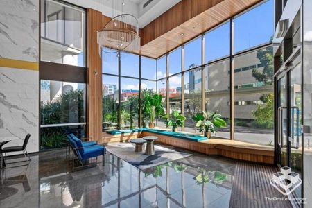 Spacious 2 Bedroom 2 Bathroom Unit For Rent With Views - Photo 3