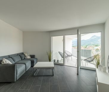 Bright 2.5 room of 71 m2 - Photo 2