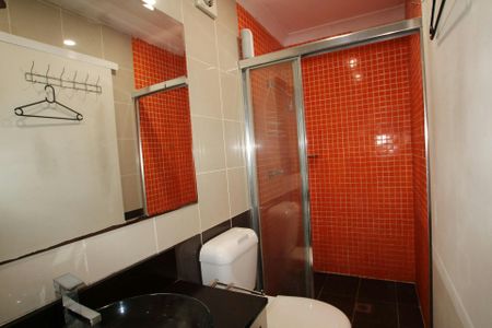 LOCATION !!! LOCATION !!! 4 BEDROOMS HOUSE IN QUIET STREET - SHORT TERM 6 MONTHS - Photo 5