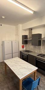 Room in a Shared House, Western Elms, RG30 - Photo 3