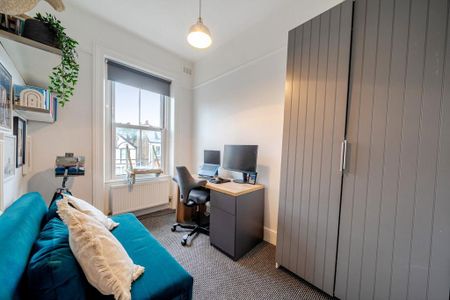 2 bedroom flat to rent - Photo 5