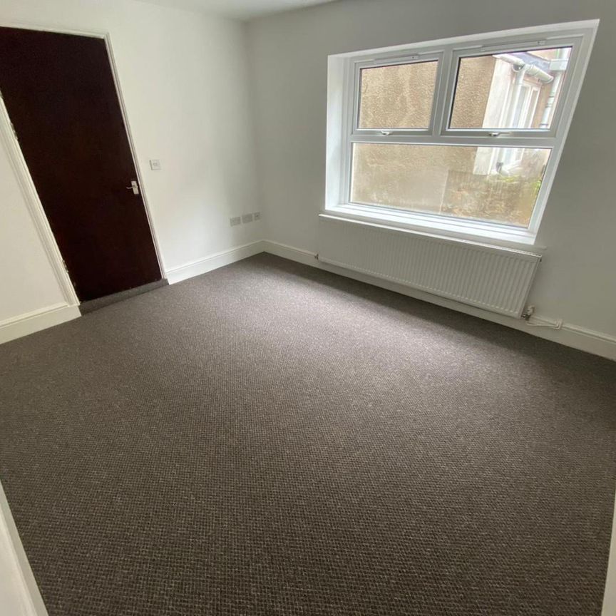 2 bed apartment to rent in Kingsland Road, Canton, Cardiff, CF5 - Photo 1