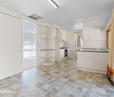 8 Hammond Avenue, Brahma Lodge SA 5109 - House For Rent | Domain - Photo 6