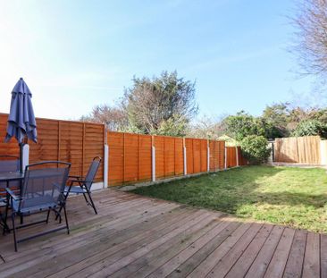 3 bedroom end of terrace house to rent - Photo 6