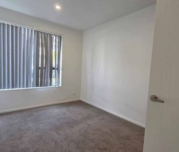 Modern 2-Bedroom Granny Flat in Flat Bush – $550/wk - Photo 1