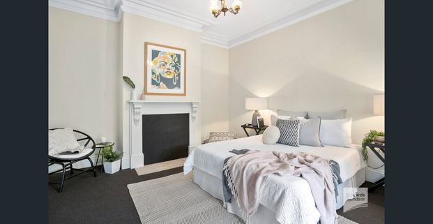 Charming Three-Bedroom Home in Desirable South Hobart - Photo 1