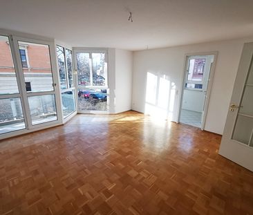 Schicke 2-Zimmer-Wohnung mit Balkon und Tiefgarage in Dresden-Striesen! - Photo 5