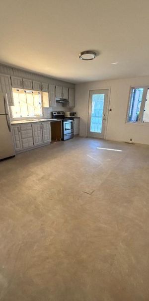 Grand 6 1/2 à Lachute revové avec electroménager inclus idéal pour famille dans un coin calme de Lachute - Photo 1