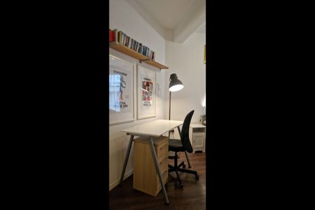 2 Bed Flat, Tron Square, EH1 - Photo 2