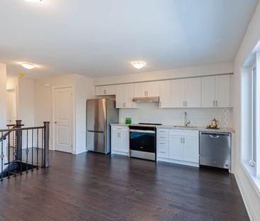 For Lease - 37 Wild Rose Gardens Unit# 2, Toronto, Ontario - Photo 4