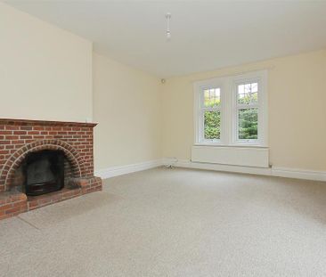 4 bedroom house to rent - Photo 2