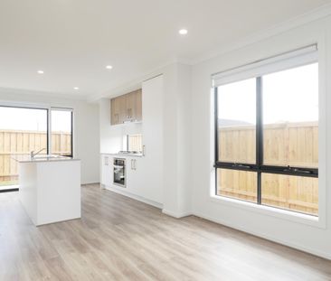 18 Merindah Boulevard, Deanside VIC 3336 - House For Rent | Domain - Photo 2