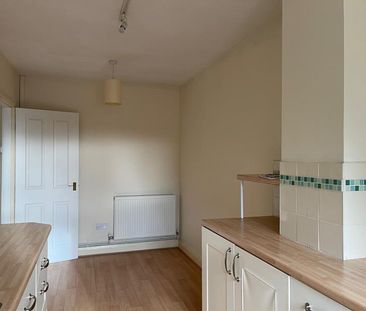2 bedroom terraced house to rent - Photo 6