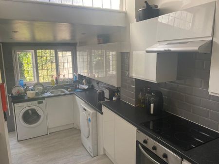 Woodland Way, London, NW7 - Photo 4