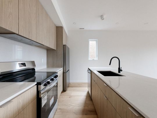 For Lease - 1137 Dovercourt Road Unit# Unit 3, Toronto, Ontario - Photo 1