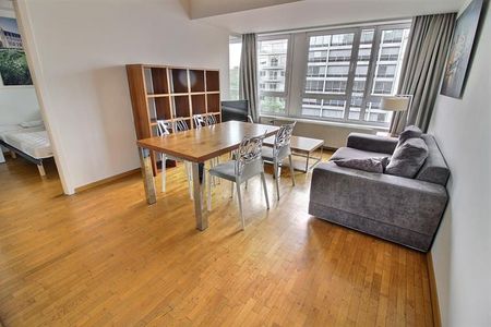 Verhuur appartement 1 kamer, 52m² - Photo 5