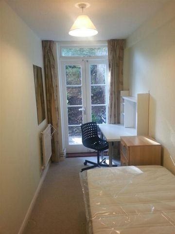 Richmond Terrace, Clifton, Bristol - Photo 2