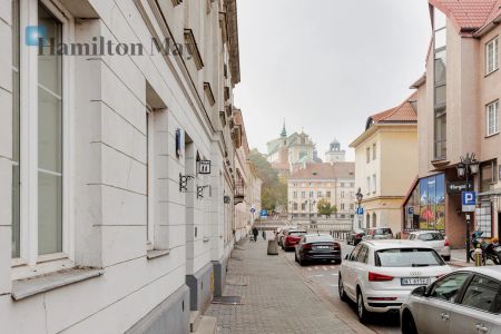 Ciche i klimatyczne mieszkanie na Mariensztacie - Photo 3