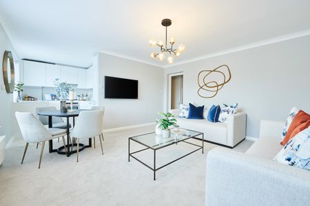 Interior-Designed Two-Bedroom – Fulham Road, Chelsea, SW3 6SN - Photo 2