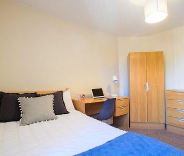 1 bedroom in a house share to rent - Photo 5