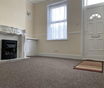 2 bedroom house to rent - Photo 1