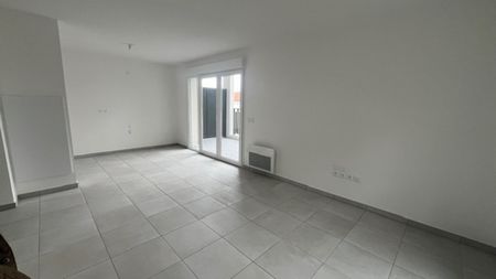 Location Appartement 3 pièces 57m² - Photo 2