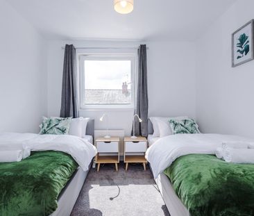 3 Bed Terraced House, Copperfield Drive, LS9 - Photo 3