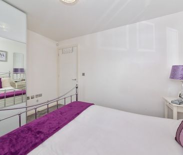 1 bed flat to rent in Cromdale Walk, Stevenage, Hertfordshire, SG1 - Photo 3