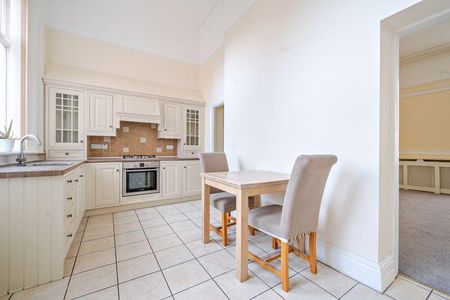 3 bedroom apartment to rent - Photo 5