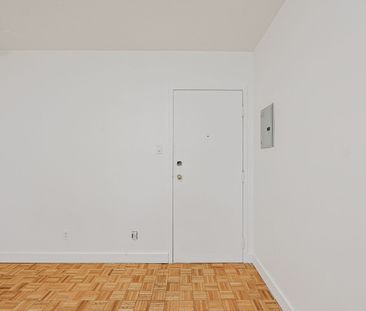For Lease - 33 Maitland Street Unit# 204, Toronto, Ontario - Photo 2