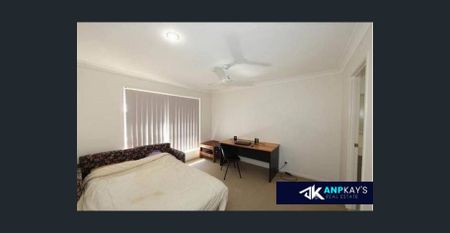 4 BEDROOM BRICK HOME!! - Photo 5