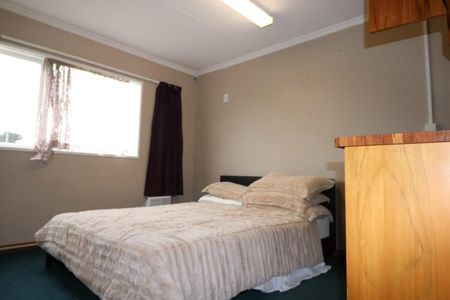 Bedroom on Ness Street - Photo 2