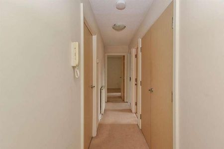 Winchester House, Macclesfield, SK10 - Photo 5