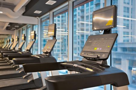 Charm within the metropolis - Photo 5