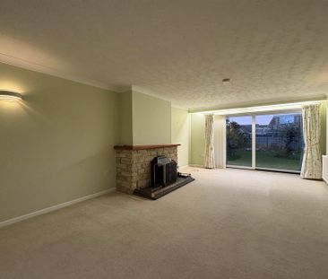 4 bedroom detached house to rent - Photo 1