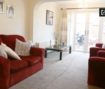 Cosy room to rent in house in North Central Area, Dublin - Photo 5