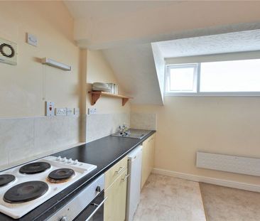 To Let – Saunders Street, Southport – Top Floor - Photo 3