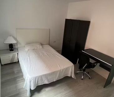 Avenida de Carlos Haya, Málaga, Andalusia 29010 - Photo 5