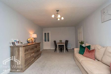 Bridge Court, Saltcotes Road, Lytham St. Annes, Lancashire, FY8 - Photo 3
