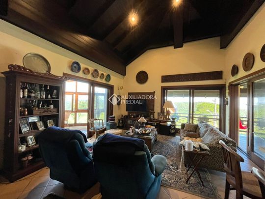Casa em Condomínio com 6 quartos e 500m² para alugar em Planalto, Gramado. - Photo 1